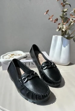 Loafersy Damskie|Mokasyny Damskie Skórzane></noscript>Damskie buty S.Barski Skórzane Mokasyny Damskie Z Ozdobą Czarne S.Barski LR339 Czarny
