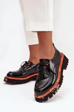 Hot Artiker Skórzane Półbuty Damskie Lakierowane 57C0176 Czarne