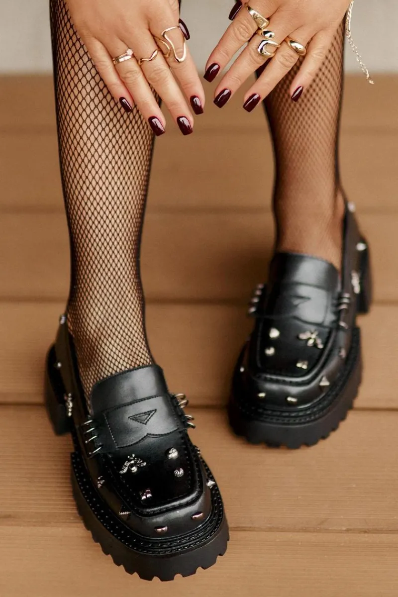 Online Damskie buty S.Barski Skórzane Półbuty Damskie Z Ozdobami D&A MR880-102 Czarne Czarny