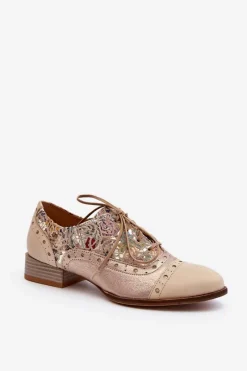 Półbuty Skórzane></noscript>Maciejka Skórzane Półbuty Damskie Ze Zdobioną Cholewką 06408-04 Beżowe