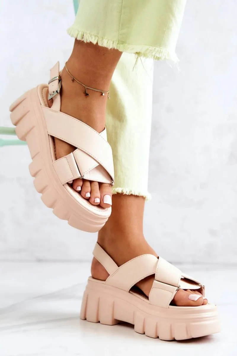 Sandały Płaskie>Evento Skórzane Sandałki Na Platformie Jasnobeżowe Betti
