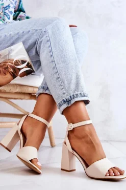 Clearance Boto Skórzane Sandałki Na Słupku Beżowe Estrella