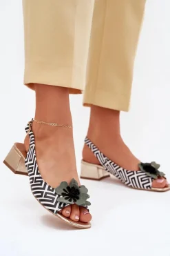 Sandały Na Obcasie>Laura Messi Skórzane Sandały Damskie Na Klocku Z Ozdobnym Kwiatem 2973 Biało-Czarne