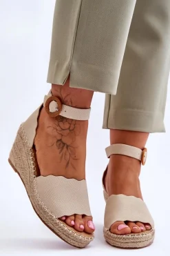 Sale Evento Skórzane Sandały Na Koturnie Comfort Shoe Beżowe Verola