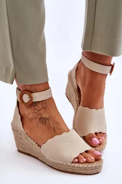 Sale Evento Skórzane Sandały Na Koturnie Comfort Shoe Beżowe Verola