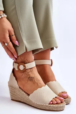 Sale Evento Skórzane Sandały Na Koturnie Comfort Shoe Beżowe Verola