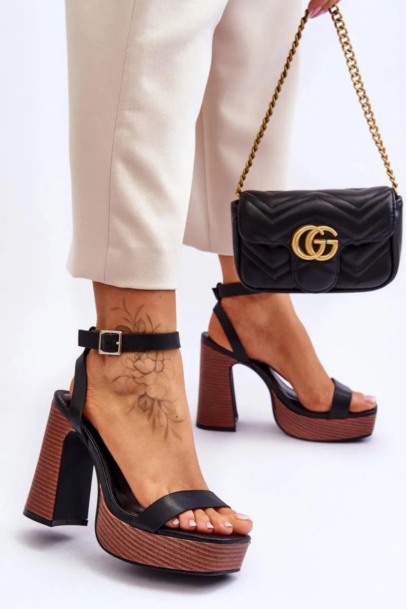 Sandały Na Słupku|Sandały Na Obcasie>Boto Skórzane Sandały Na Masywnej Platformie Czarne Marina