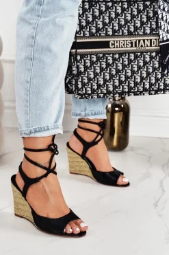 Clearance Laura Messi Skórzane Sandały Na Plecionym Koturnie 1944 Czarne