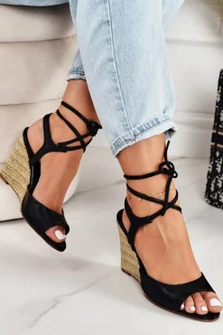 Clearance Laura Messi Skórzane Sandały Na Plecionym Koturnie 1944 Czarne