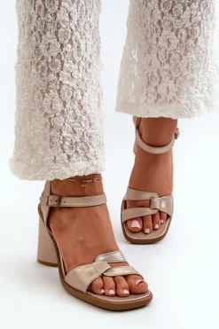 Sandały Na Słupku|Sandały Na Obcasie><noscript><img width=