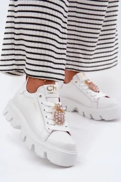 CheBello Skórzane Sneakersy Z Ozdobną Broszką Ananas 4651 Białe