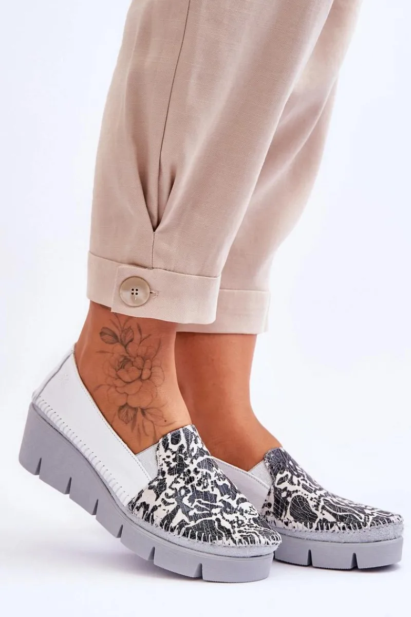 Trampki Damskie Slip-On|Trampki Damskie Niskie>Maciejka Skórzane Tenisówki Na Koturnie 5814A-11 Biało-Czarne