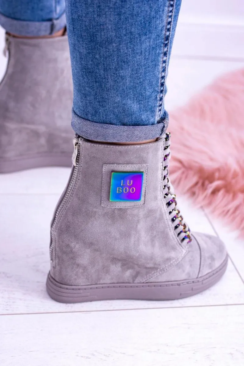 Outlet Sneakersy damskie Lu Boo Szare Zamszowe z Opalizującymi Łańcuchami Monica Damskie Sneakersy Damskie