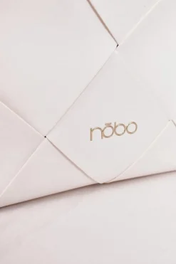 Clearance Nobo Torebka Kopertówka Z Odpinanym Paskiem NBAG-K1260 Biała