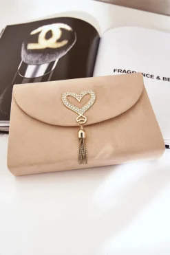 Sale Torebka Kopertówka Z Ozdobnym Sercem Eko Zamszowa Beżowa Evilinas Kopertówki