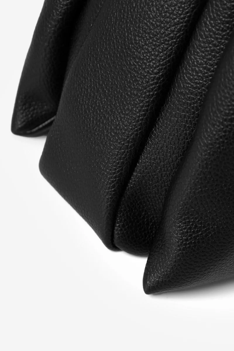 Sale Nobo Torebka Listonoszka BAGP220-K020 Czarna