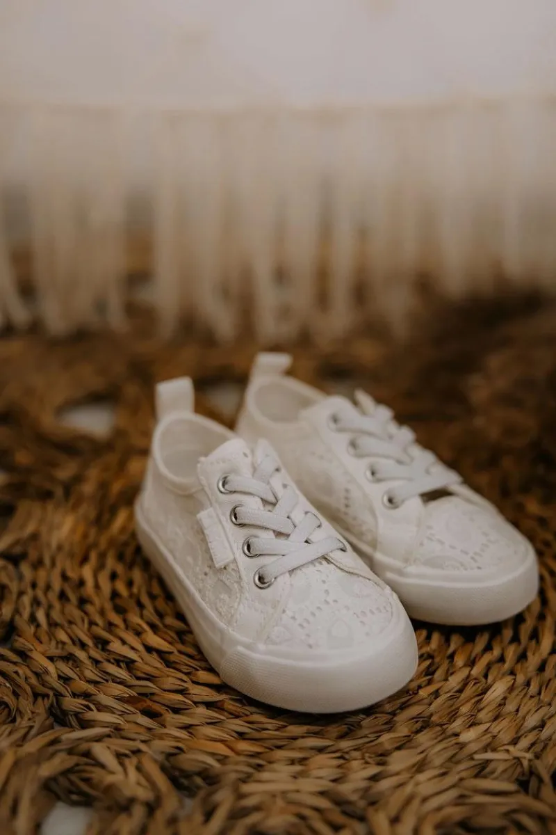 Big Star Shoes Trampki Ażurowe Big Star JJ374020 Białe