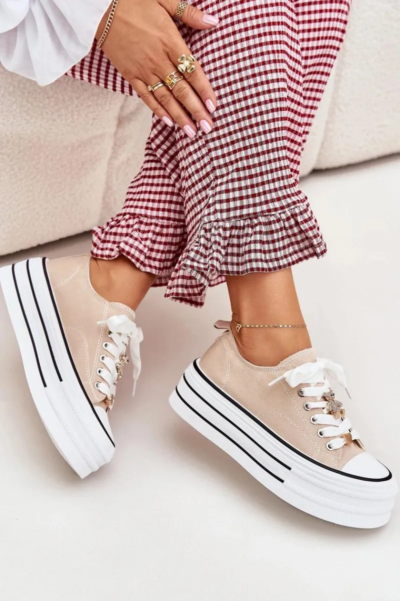 Trampki Damskie Niskie>Boto Trampki Damskie Na Platformie Ze Złotymi Przypinkami Beżowe Fiorina Beżowy