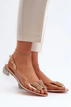 Sandały Na Obcasie></noscript>Damskie buty S.Barski Transparentne Sandały Na Niskim Obcasie Z Motylem Złote D&A MR38-388