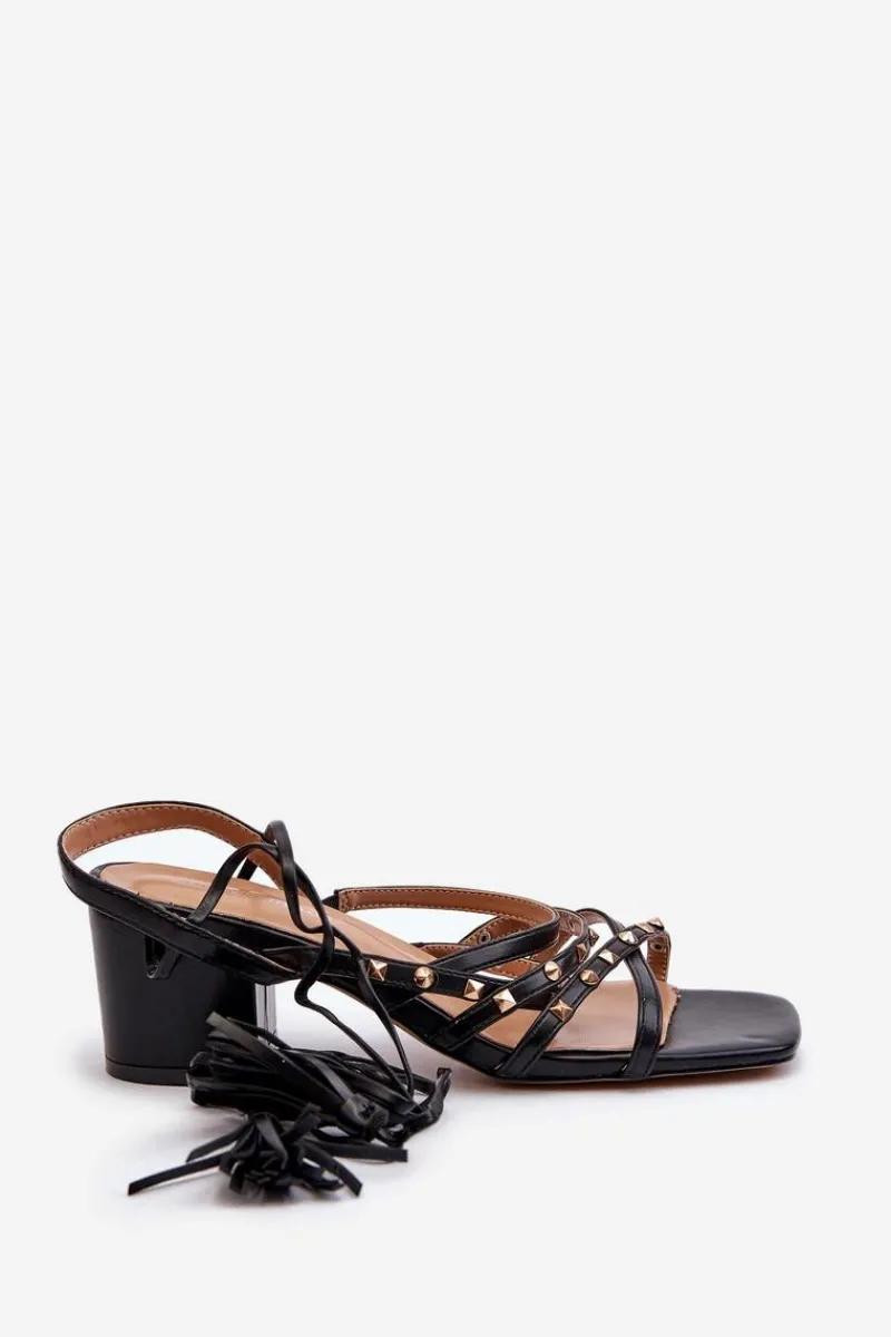 Sandały Na Obcasie>Evento Wiązane Sandały Na Niskim Obcasie Ozdobione Ćwiekami Czarne Chrisele Czarny
