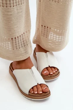 Klapki Na Koturnie|Klapki Na Obcasie></noscript>INBLU Wygodne Klapki Damskie Z Eko Skóry GS0003I1 Białe