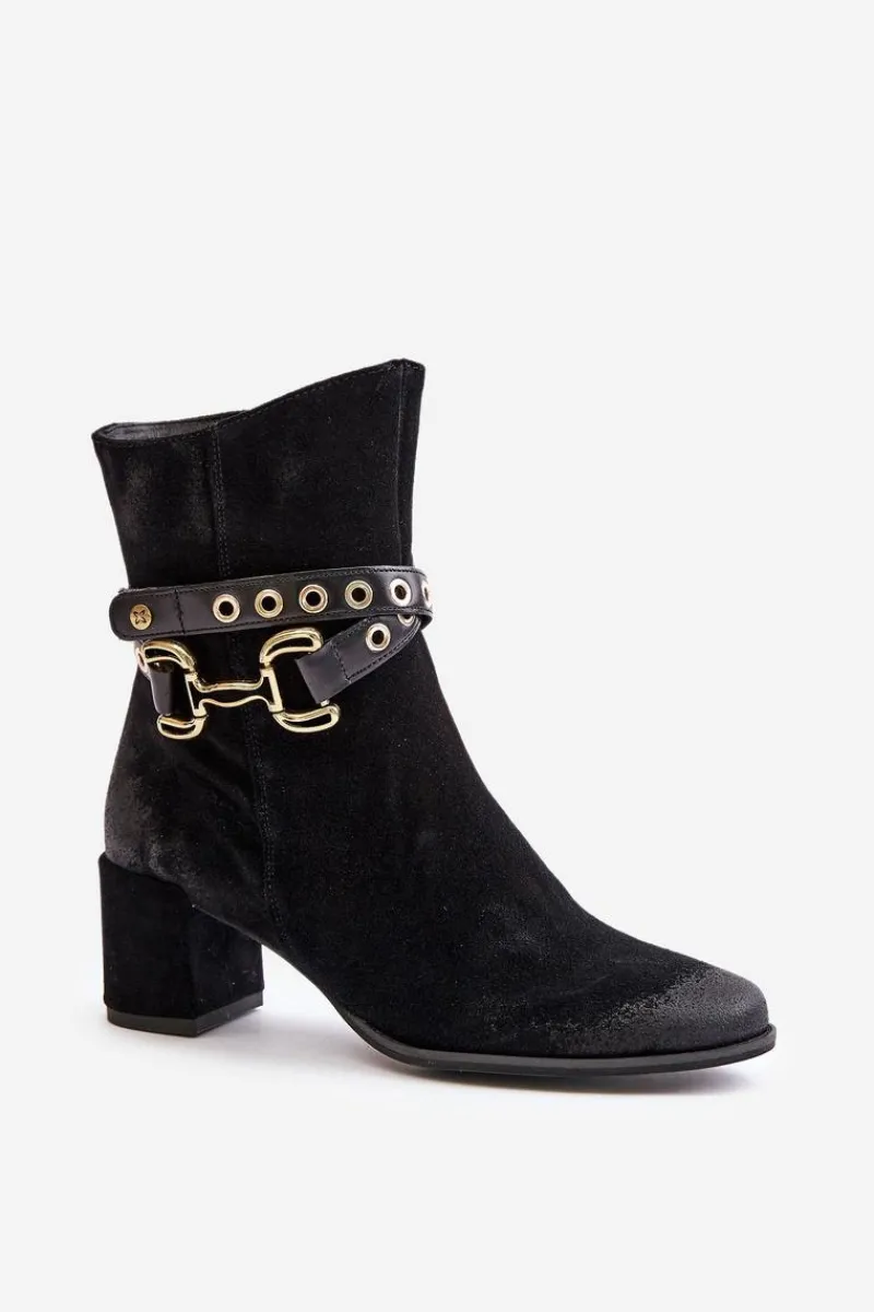 Hot Maciejka Zamszowe Botki Damskie Na Słupku Z Ozdobnym Paskiem 06679-01 Czarne