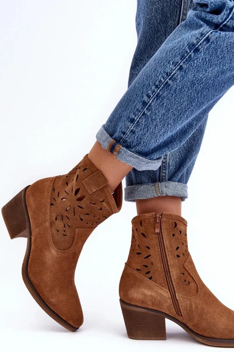 Outlet Zamszowe Botki Kowbojki Ażurowe D&A SN622-20 Camel Damskie Botki Wiosenne|Botki Skórzane
