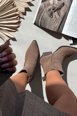 Botki Ocieplane|Botki Na Słupku><noscript><img width=