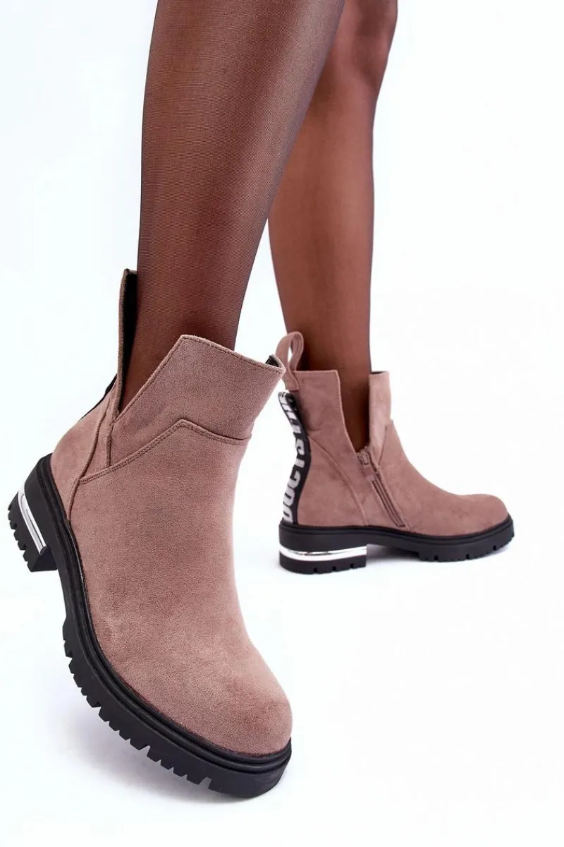 Outlet Boto Zamszowe Botki Na Płaskim Obcasie Z Wycięciami Ciemnobeżowe Lamedella