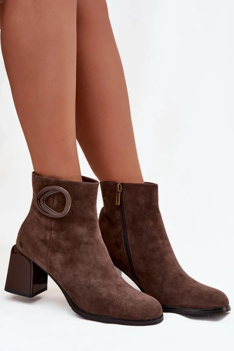 Online Zamszowe Botki Na Słupku Ocieplane Z Ozdobnym Detalem 57C0017 Brązowe Damskie Botki Ocieplane|Botki Skórzane