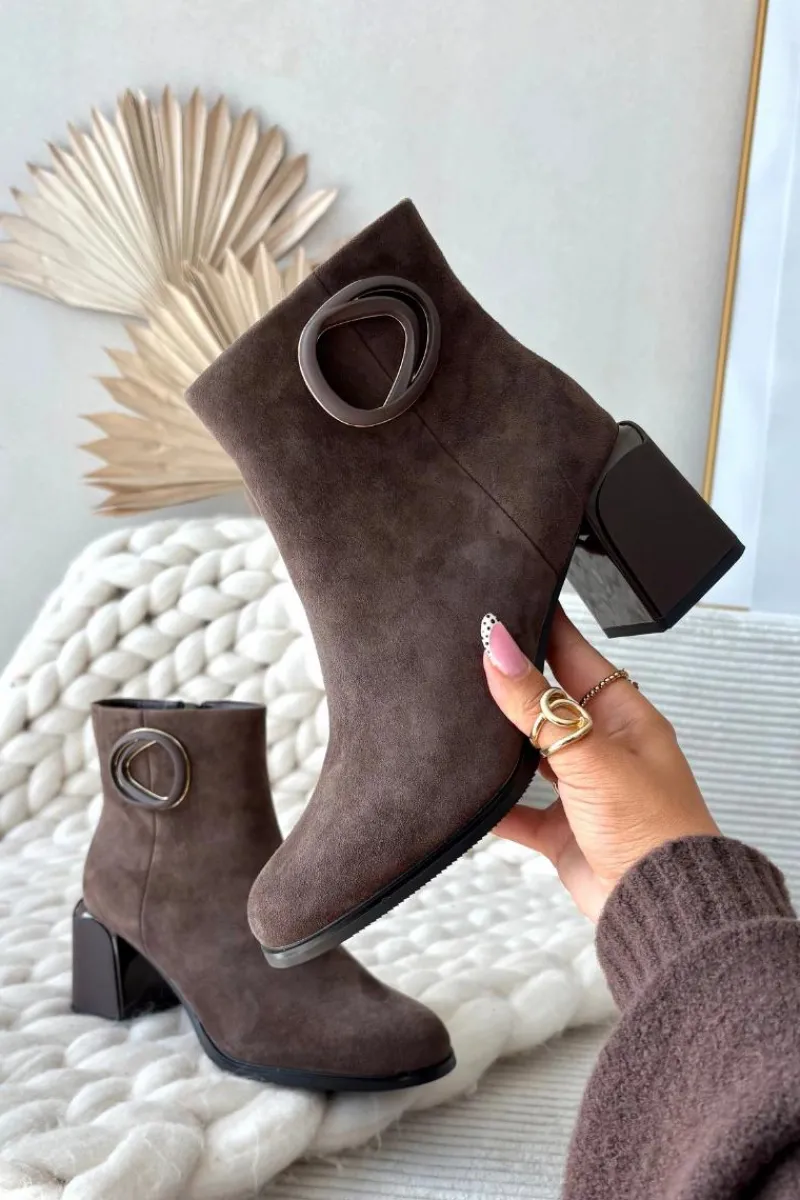 Online Zamszowe Botki Na Słupku Ocieplane Z Ozdobnym Detalem 57C0017 Brązowe Damskie Botki Ocieplane|Botki Skórzane
