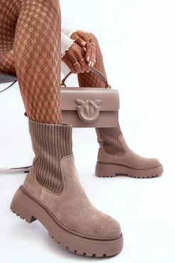 Discount Boto Zamszowe Botki Ze Skarpetą Na Platformie I Płaskim Obcasie Ciemnobeżowe Rewam