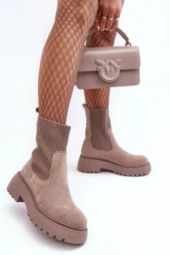 Discount Boto Zamszowe Botki Ze Skarpetą Na Platformie I Płaskim Obcasie Ciemnobeżowe Rewam