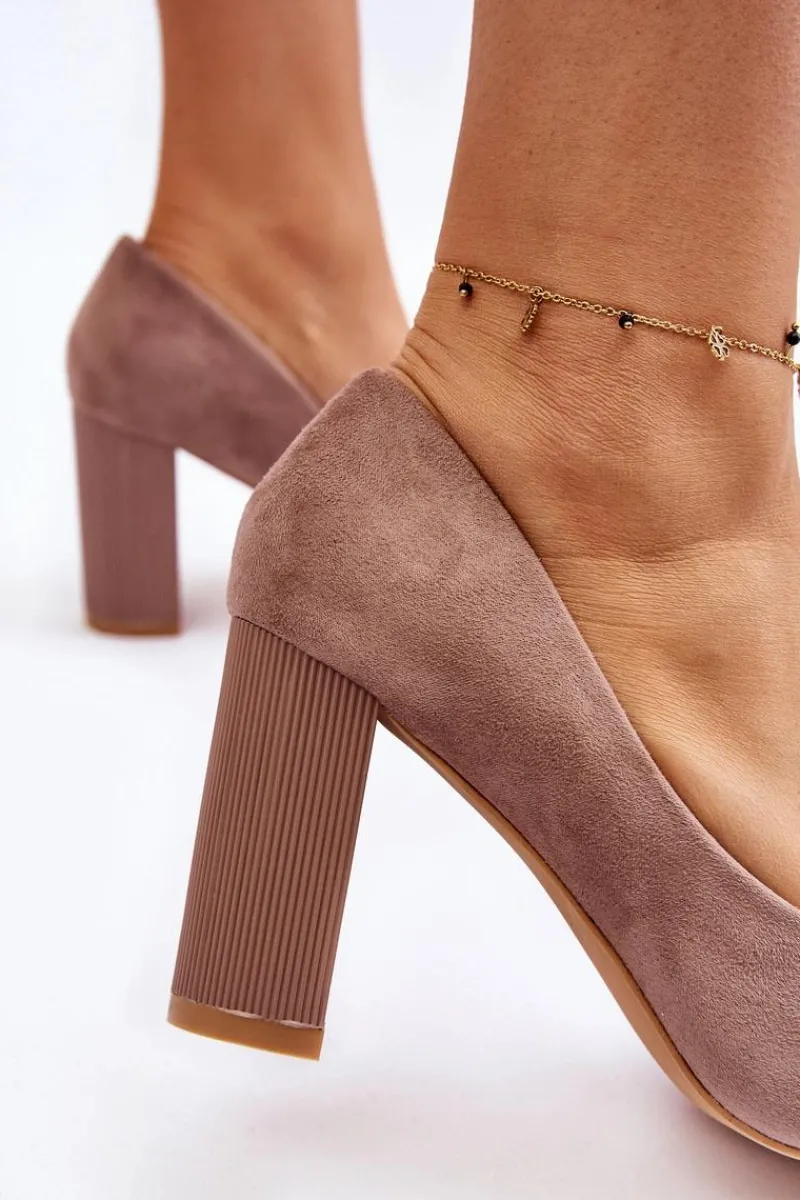 Outlet Zamszowe Czółenka Na Modnym Obcasie Beżowe Estellia Damskie Czółenka Zamszowe|Czółenka Na Słupku