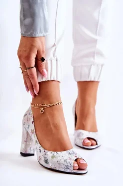 Discount Boto Zamszowe Czółenka W Kwiaty Beżowe Kellany