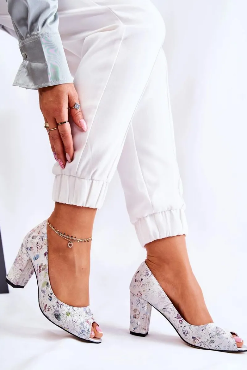 Discount Boto Zamszowe Czółenka W Kwiaty Beżowe Kellany