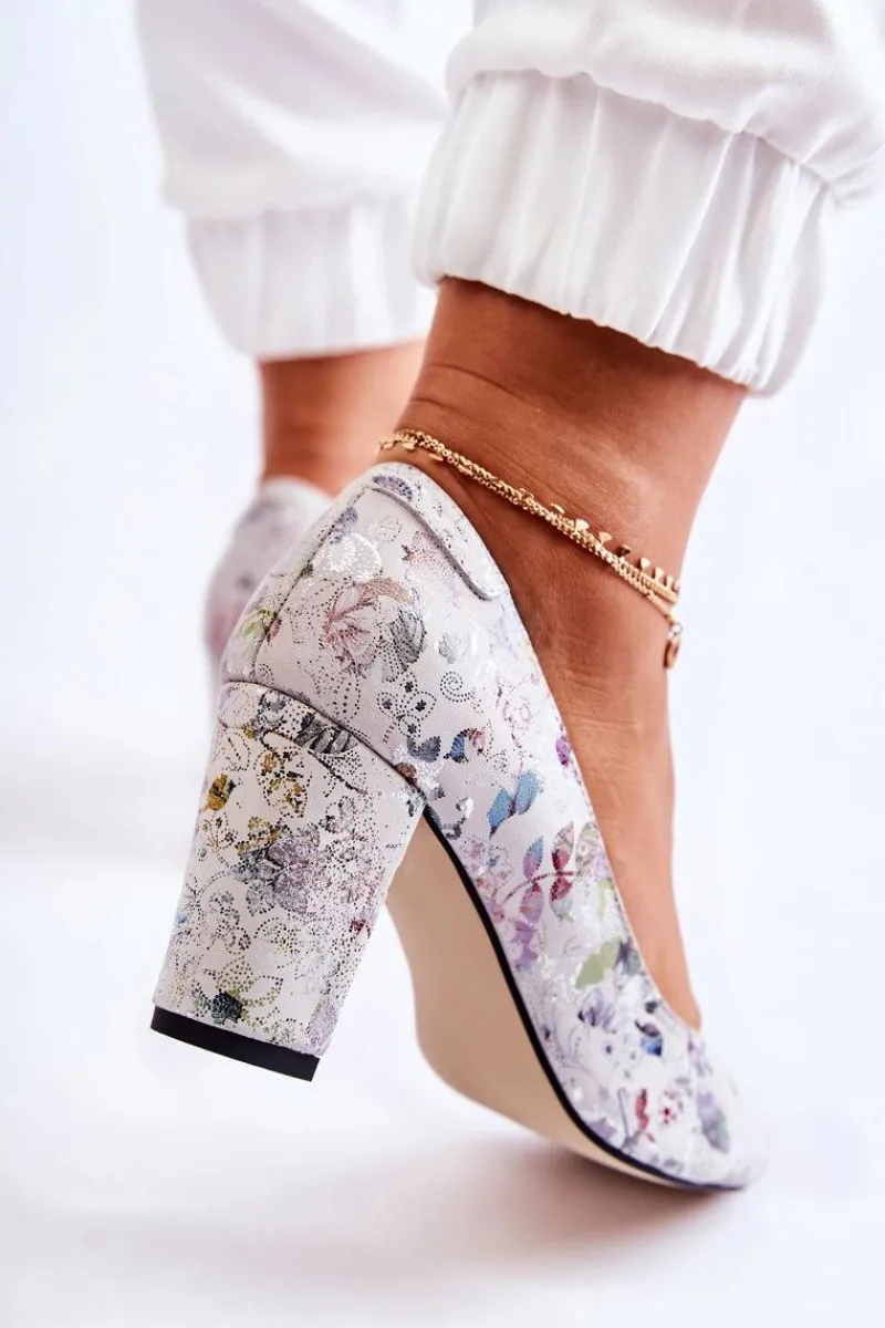 Discount Boto Zamszowe Czółenka W Kwiaty Beżowe Kellany