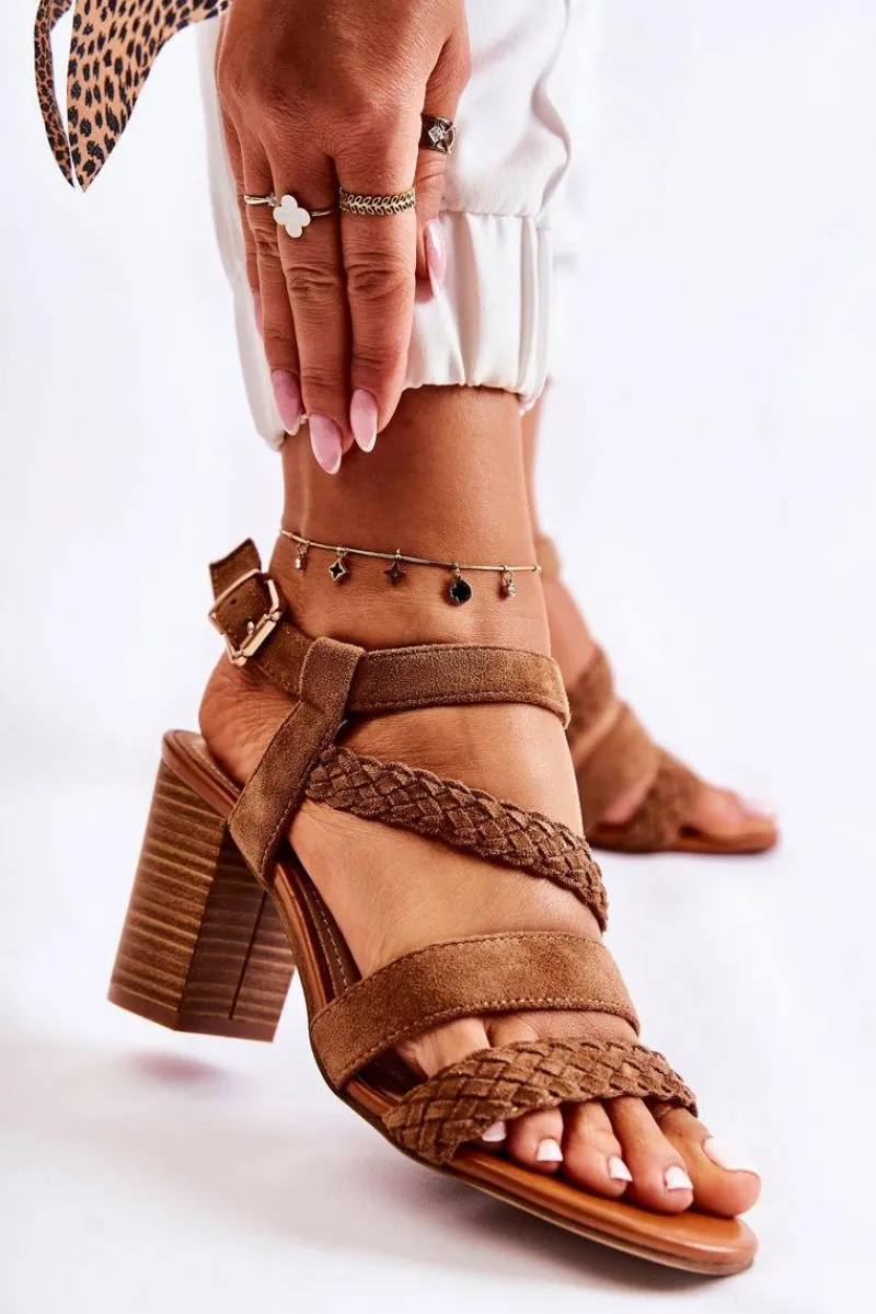 Sandały Na Obcasie>Evento Zamszowe Damskie Sandały Na Słupku Camel Elora