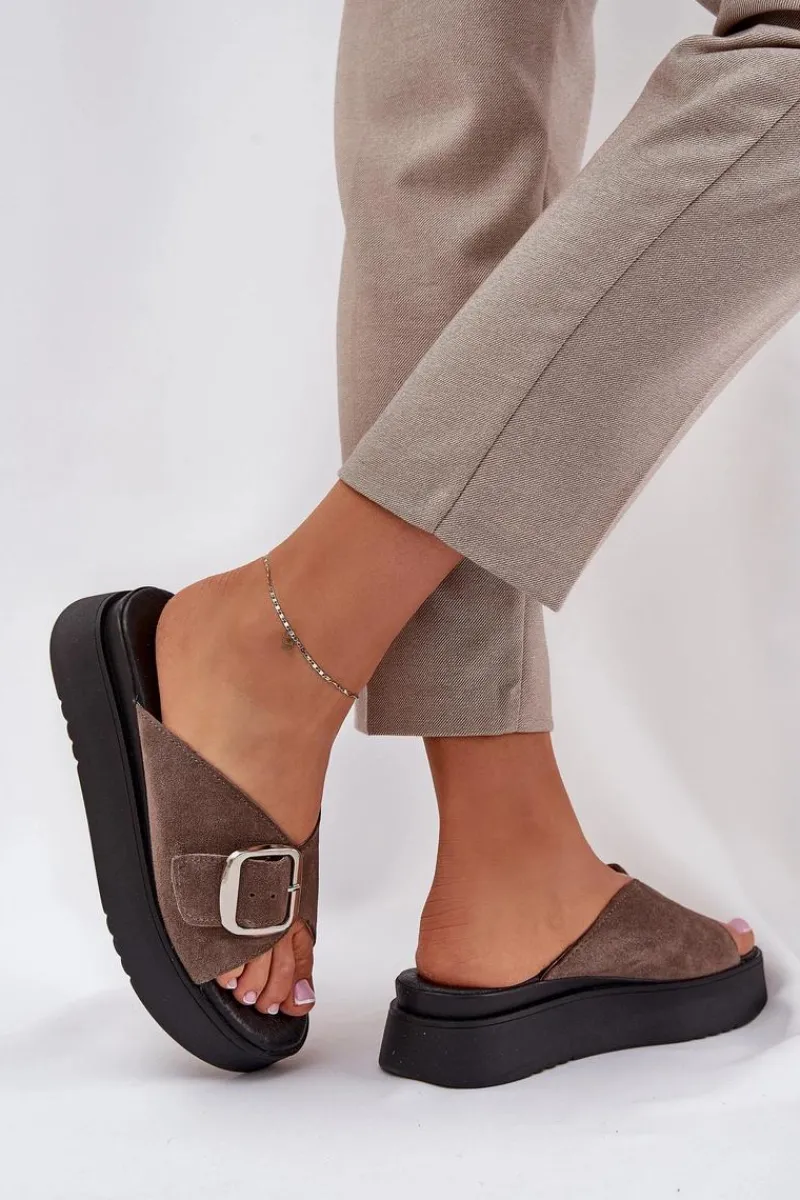 Zazoo Zamszowe Klapki Damskie Z Klamrą Na Platformie 3019 Brązowe Brązowy