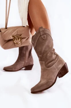 Kozaki Wiosenne|Kozaki Przed Kolano><noscript><img width=