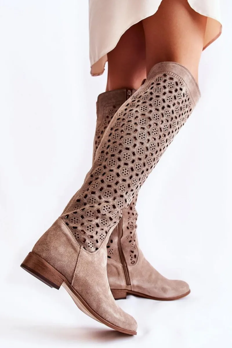Discount Boto Zamszowe Kozaki Z Ażurowym Wzorem Ciemnobeżowe Pointe
