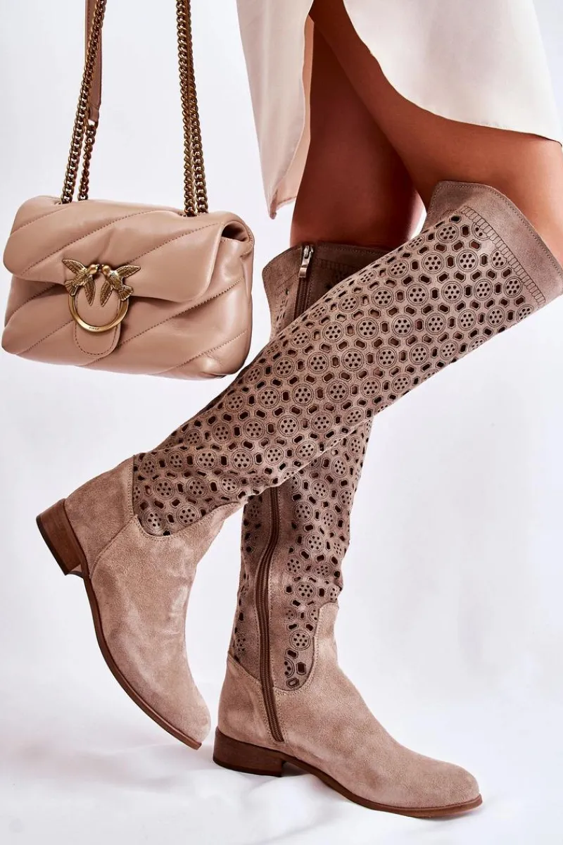 Discount Boto Zamszowe Kozaki Z Ażurowym Wzorem Ciemnobeżowe Pointe