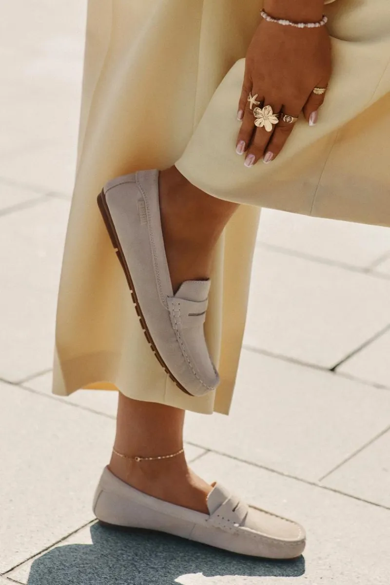 Big Star Shoes Zamszowe Mokasyny Damskie Big Star RR274947 Beżowe Beżowy