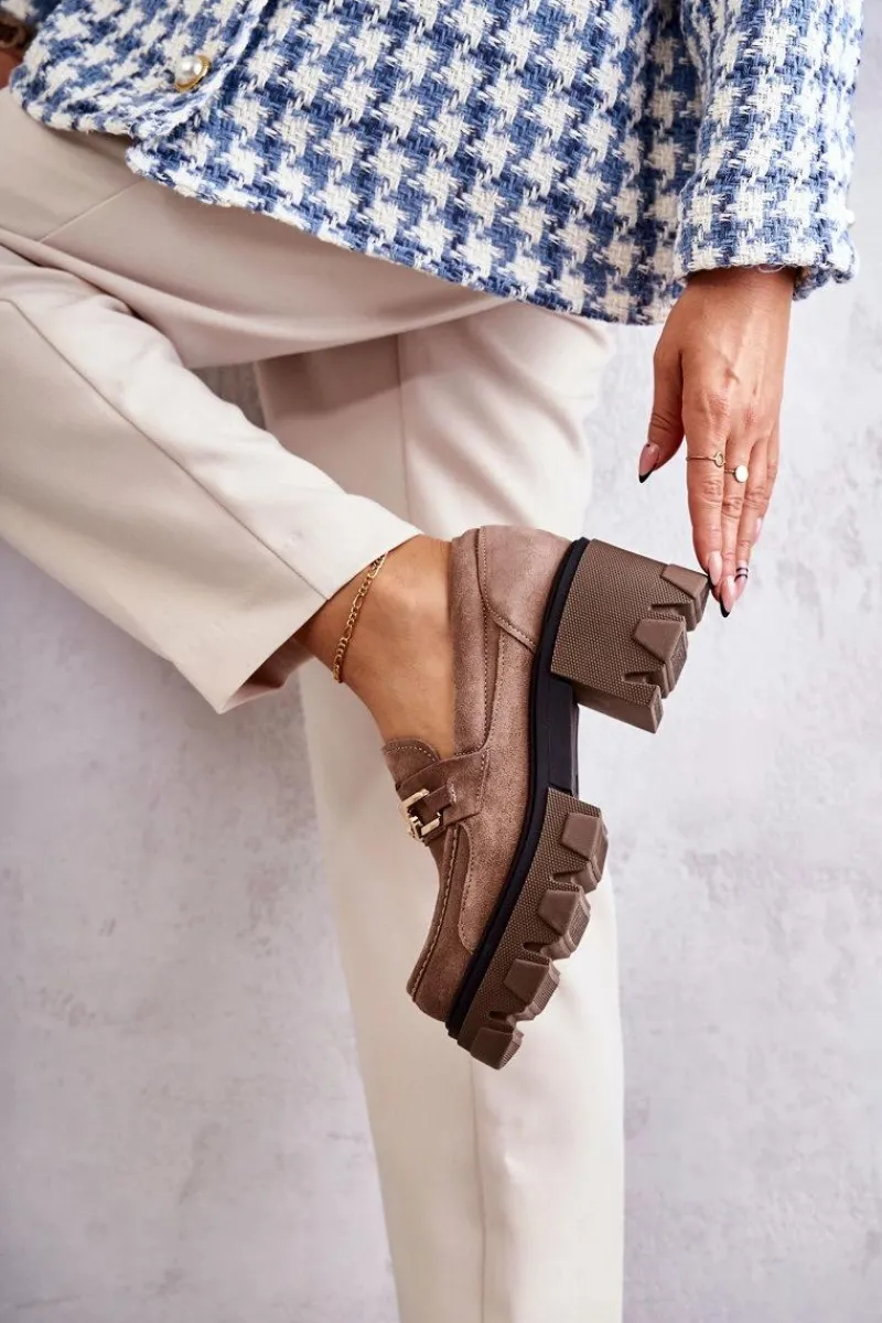 Sale Zamszowe Półbuty Na Obcasie Ze Złotą Ozdobą Brązowe Lemar Lurdes Damskie Półbuty Skórzane|Mokasyny Damskie Zamszowe