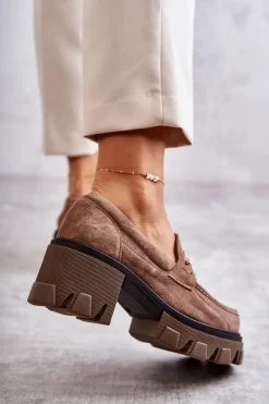 Sale Zamszowe Półbuty Na Obcasie Ze Złotą Ozdobą Brązowe Lemar Lurdes Damskie Półbuty Skórzane|Mokasyny Damskie Zamszowe