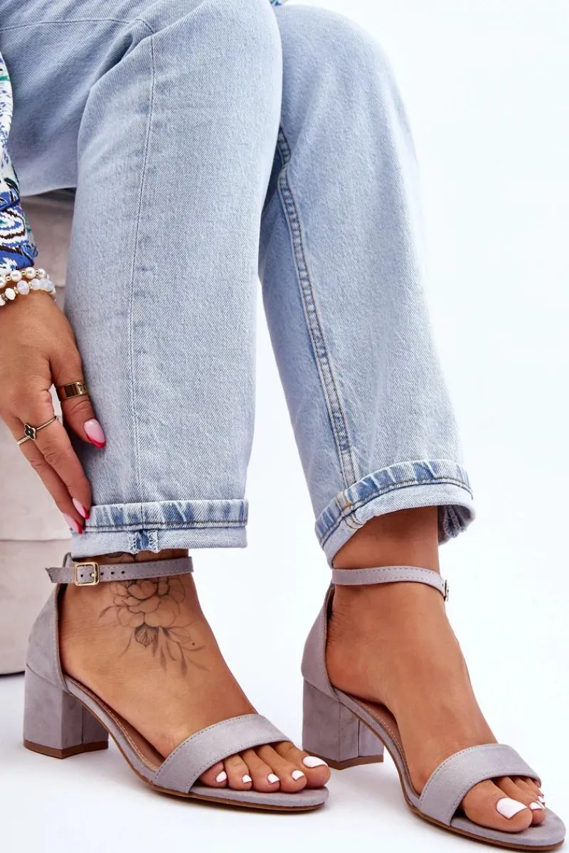 Sandały Na Obcasie>Boto Zamszowe Sandały Na Niskim Obcasie Szare Quincy