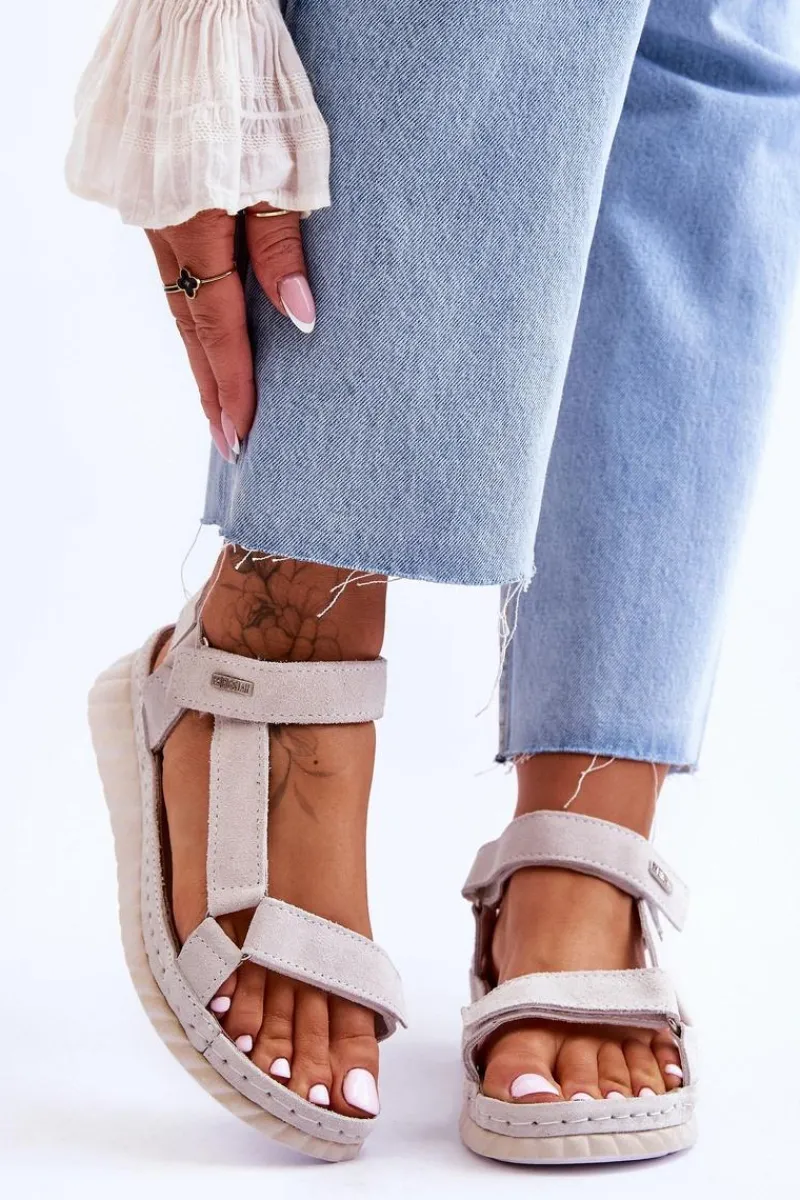 Online Zamszowe Sandały Na Rzep Big Star LL276014 Białe Damskie Sandały Big Star|Sandały Na Koturnie