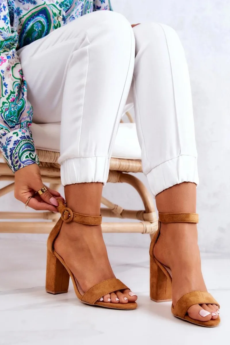 Sandały Na Obcasie>Boto Zamszowe Sandały Na Słupku Camel Hattie