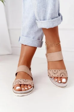 Sandały Płaskie></noscript>Evento Zamszowe Sandały Z Cyrkoniami Beżowe Cora