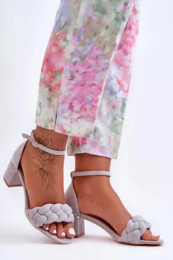 Best Boto Zamszowe Sandały Z Warkoczem Szare Essenza